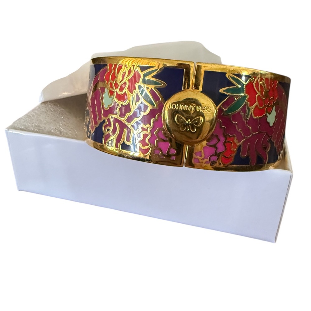 NWT Johnny Was Dragon Hinged Gold Tone Hinged Bangle Bracelet - Picture 2 of 11